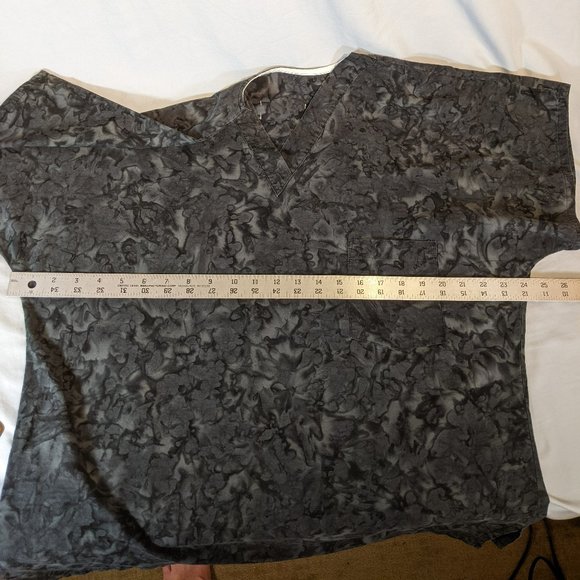 Cotton Scrubs & Co Black Batik Scrub Set (top & pant) in size 2XL, EUC! - Picture 4 of 15